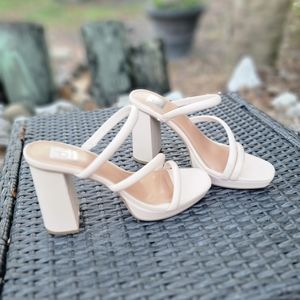 - Dolce vita heels